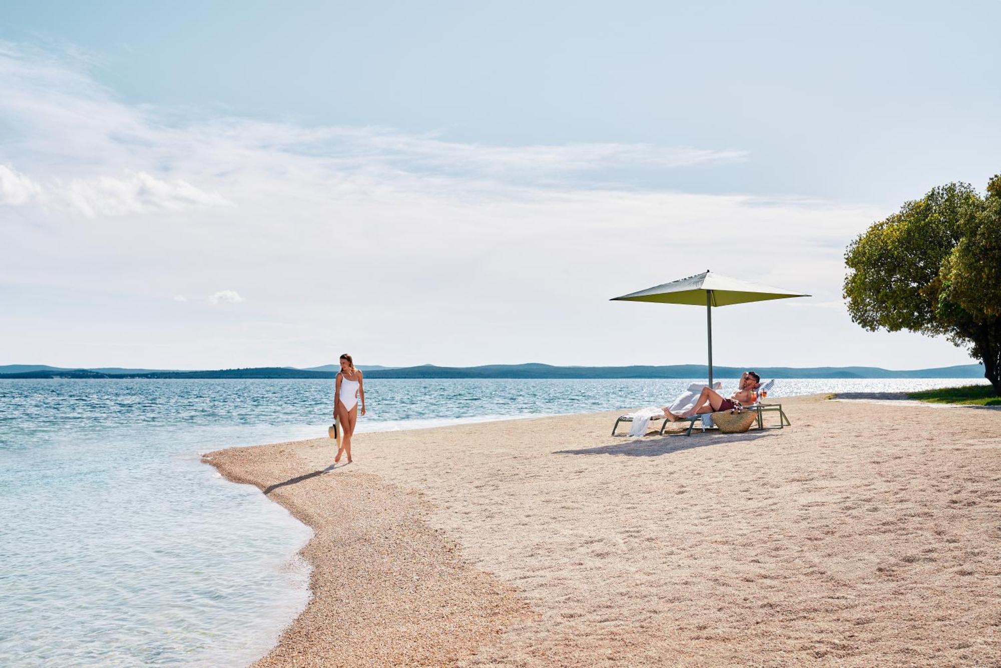 Falkensteiner Hotel & Spa Iadera Petrcane Eksteriør billede Beach at the Hotel